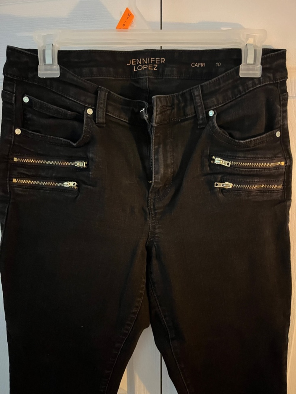 Jennifer Lopez Black Zip-Accent Capri Jeans - Picture 2 of 4
